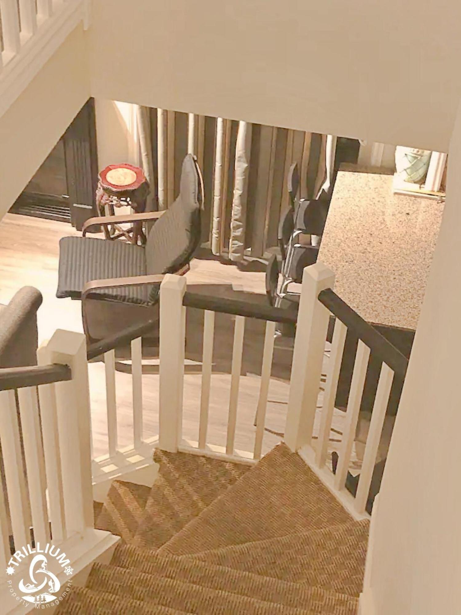 ההרים הכחולים Blue Mountain, Collingwood - Loft Condo, Sleeps 4 מראה חיצוני תמונה